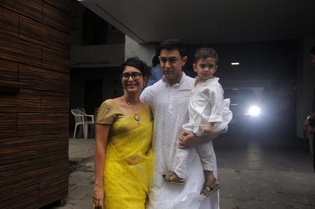 बेटे आजाद के साथ आमिर ने मनाया ईद का जश्‍न