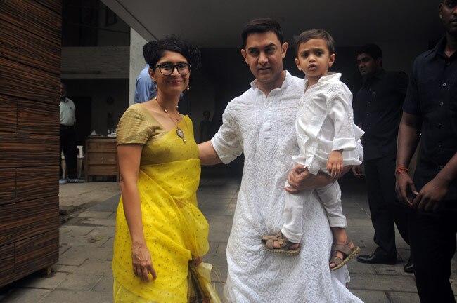 बेटे आजाद के साथ आमिर ने मनाया ईद का जश्‍न