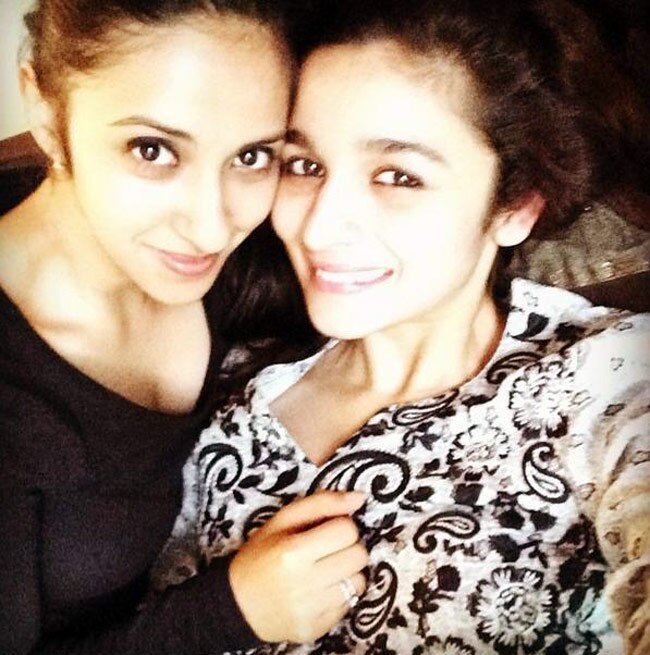 अमन-चैन की दुआ के साथ ईद का जश्‍न और खुशियों के रंग