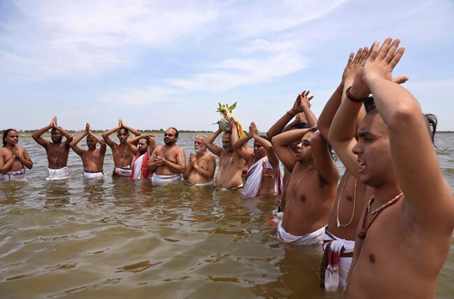 आज की सबसे अच्छी तस्वीरें: बना देंगी आपका दिन