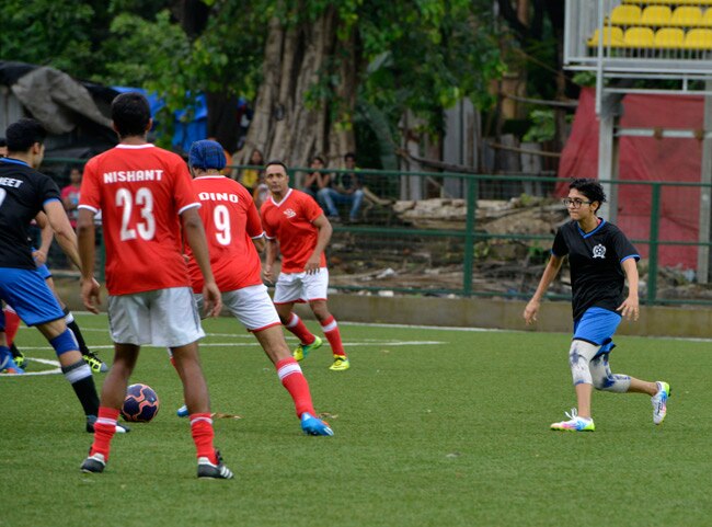 फुटबॉल मैच में आमिर के बेटे का जादू