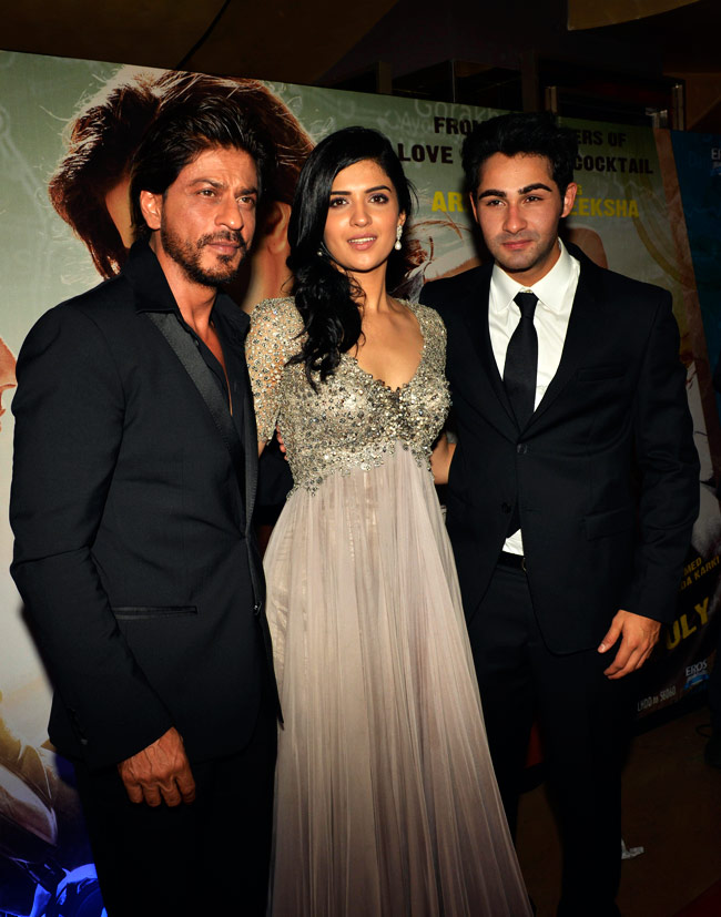 'लेकर हम दीवाना दिल' के प्रीमियर में लगा सितारों का मेला