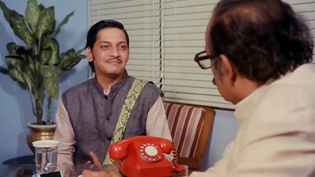 ये हैं वो बॉलीवुड फिल्‍में जो आपके चेहरे पर लाती है मुस्‍कुराहट...