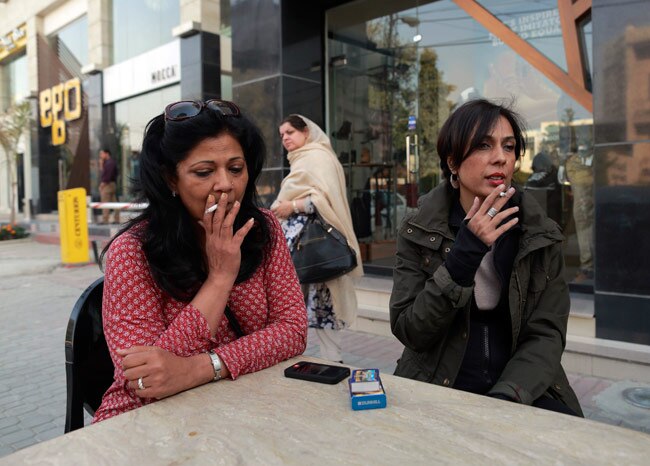 देखिए पाकिस्तान की महिलाओं के बिंदास रूप