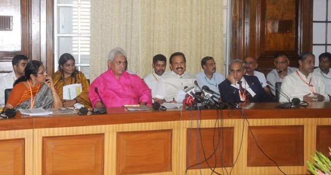 सदानंद गौड़ा ने पेश किया मोदी सरकार का पहला रेल बजट...