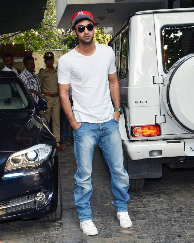 ये हैं बॉलीवुड के 10 सबसे महंगे सितारे