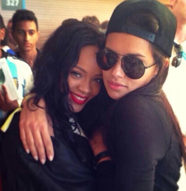 जर्मनी की जीत के बाद कुछ ऐसे झूमीं पॉप स्टार रिहाना