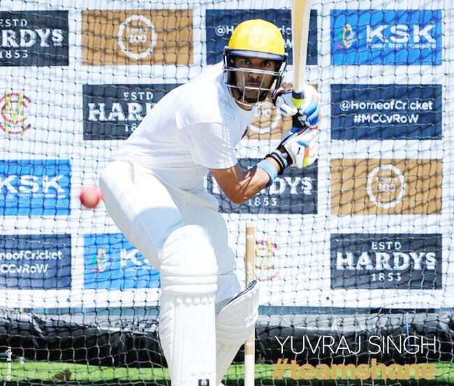 संन्यास के बाद जब तेंदुलकर ने थामा बल्ला और गेंद...