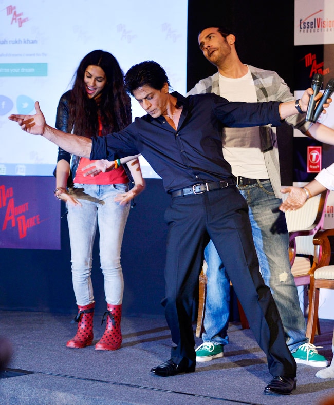 डांस फिल्म को सपोर्ट करने पहुंचे किंग खान