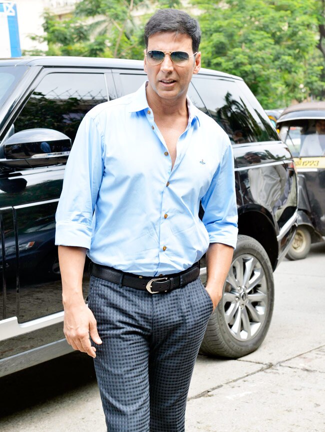 फिल्म 'एंटरटेनमेंट' के प्रमोशन में बिजी अक्षय-तमन्ना