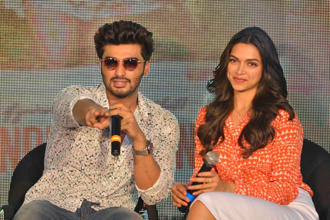 फाइंडिंग फैनी का नया गाना हुआ रिलीज...