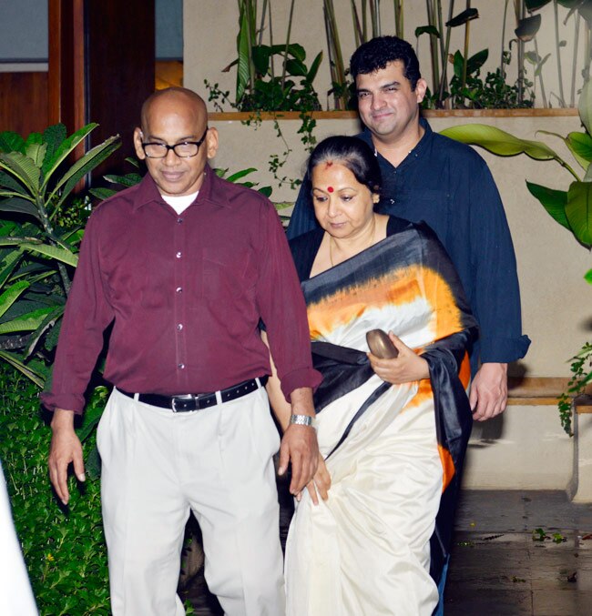 पति सिद्धार्थ की बर्थ डे पार्टी से विद्या बालन गायब