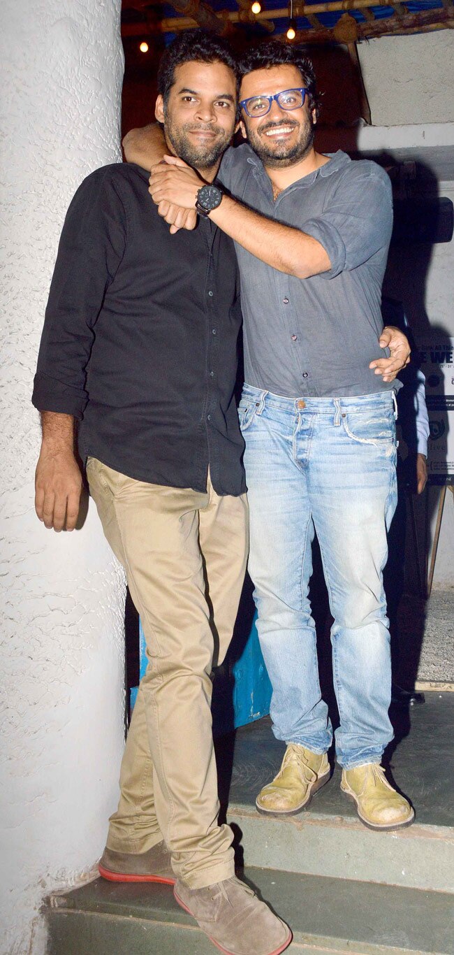 एयरपोर्ट पर कूल अंदाज में नजर आए ये बॉलीवुड सितारे...