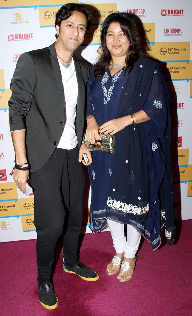 'लिव लव लाफ शान से' कॉन्सर्ट में हस्तियों का जमावड़ा