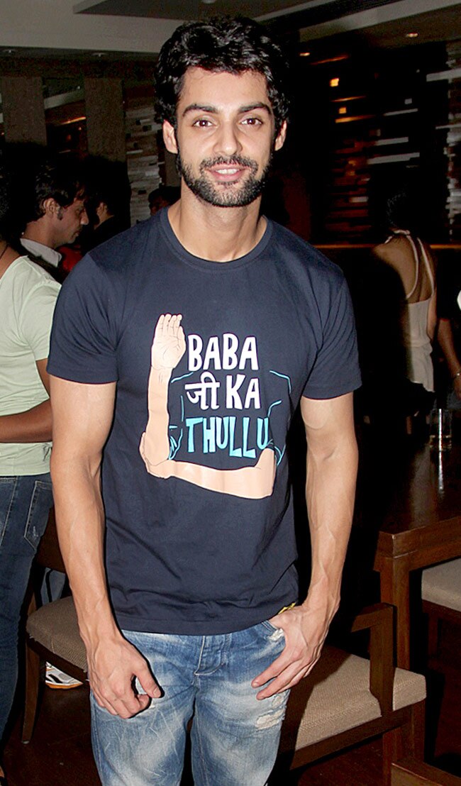 कॉमेडी नाइट्स के 100 एपिसोड पूरे होने पर धमाल...