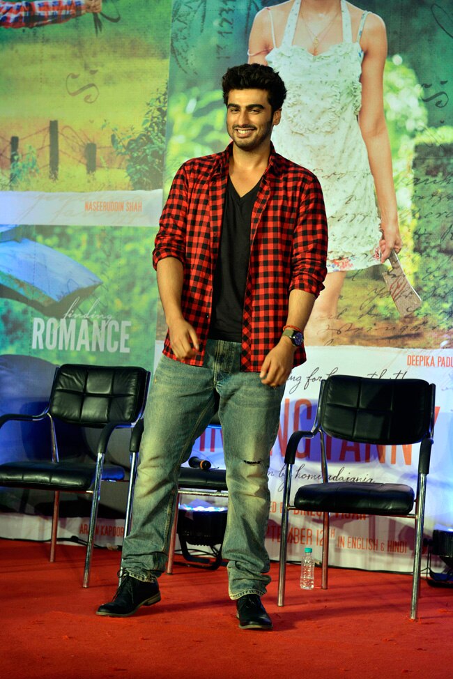 लॉन्च हुआ दीपिका और अर्जुन की फिल्म फाइंडिंग फैनी का टाइटल सॉन्ग