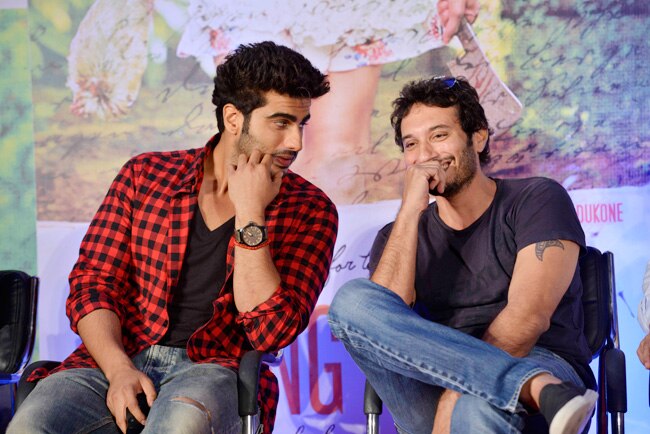 लॉन्च हुआ दीपिका और अर्जुन की फिल्म फाइंडिंग फैनी का टाइटल सॉन्ग