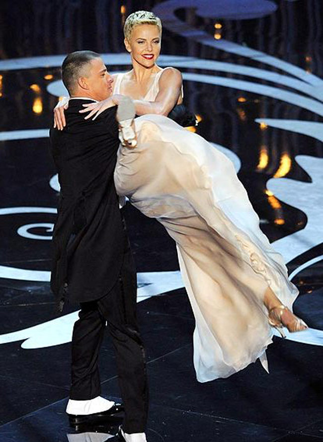 प्लेबॉय से लेकर ऑस्कर तक, बर्थडे गर्ल चार्लीज का सफर