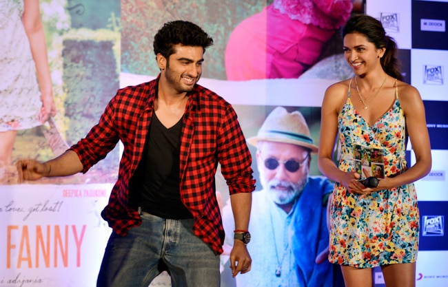 लॉन्च हुआ दीपिका और अर्जुन की फिल्म फाइंडिंग फैनी का टाइटल सॉन्ग