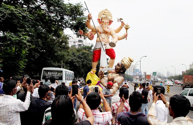 पूरे देश में धूमधाम से मनाई गई गणेश चतुर्थी...