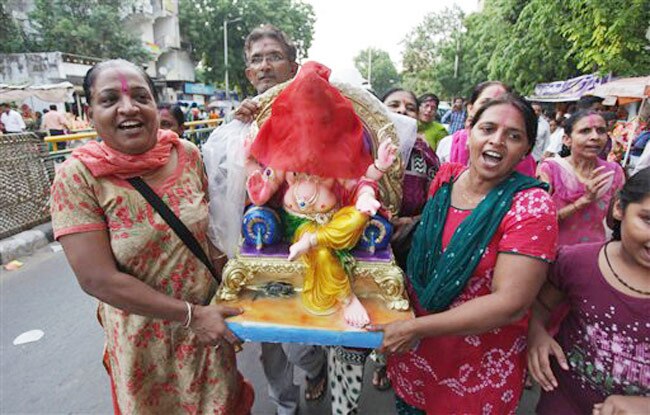 पूरे देश में धूमधाम से मनाई गई गणेश चतुर्थी...