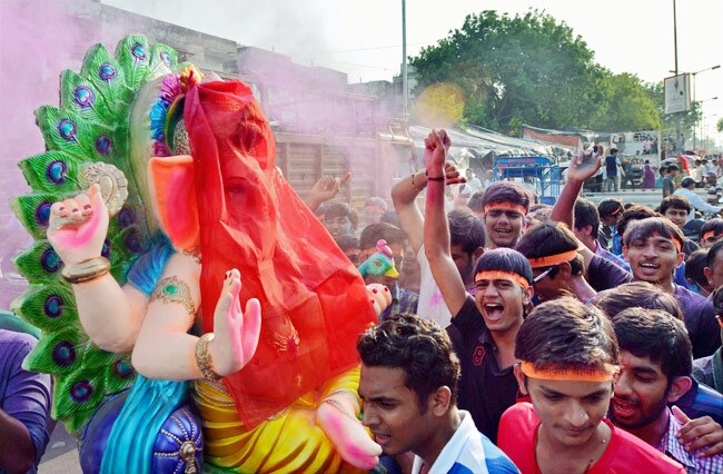 पूरे देश में धूमधाम से मनाई गई गणेश चतुर्थी...