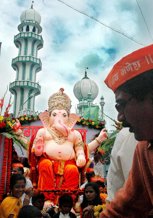 पूरे देश में धूमधाम से मनाई गई गणेश चतुर्थी...
