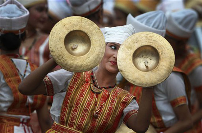 तस्वीरें: जश्न-ए-आजादी में डूबा पूरा देश