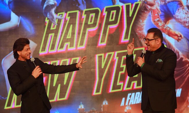 फैशन शो के साथ लॉन्च हुआ Happy New Year का ट्रेलर