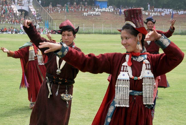 स्वतंत्रता दिवस की तैयारियों में डूबा देश