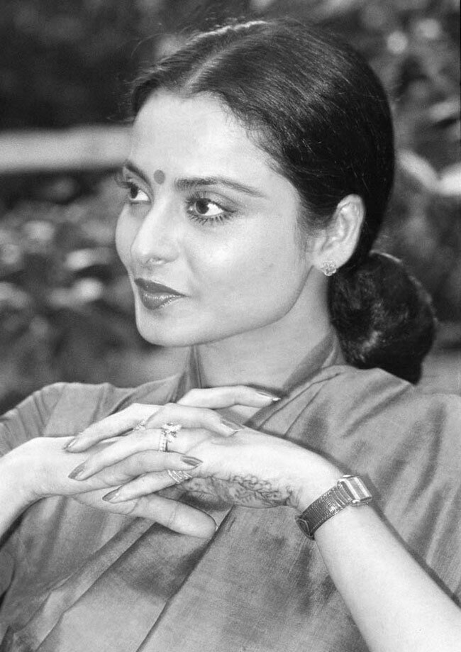 अबूझ पहेलियां: गुजरे जमाने के वो दिलकश चेहरे जो राज ओढ़े हैं...