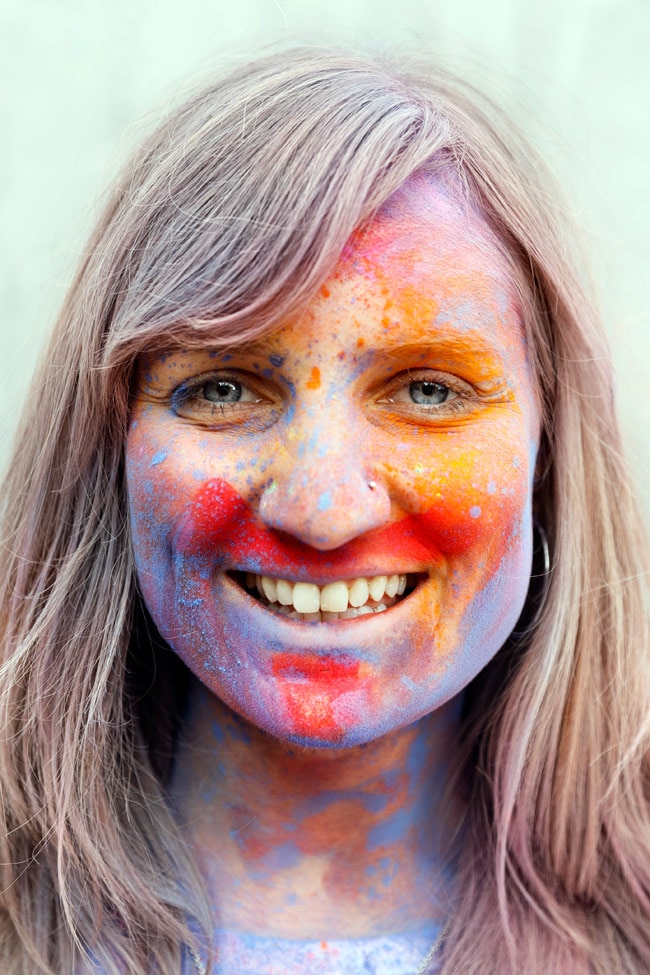 स्पेन के मेड्रिड में होली के रंग