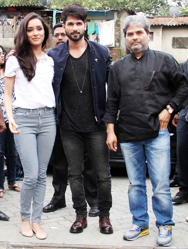 'हैदर' के प्रमोशन में जुटे श्रद्धा और शाहिद कपूर