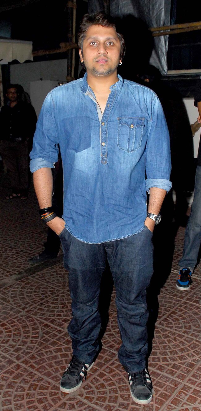 एकता कपूर ने मोहित सूरी को गिफ्ट की रेंज रोवर