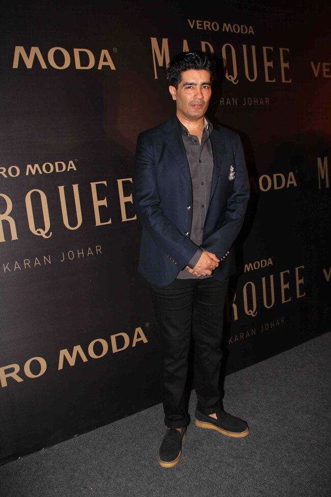 हुस्न की मलिकाओं ने लूट ली करन जौहर की शाम