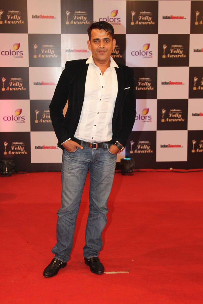 टेली अवॉर्ड्स: TV वाले भी आए, फिल्म वाले भी आए