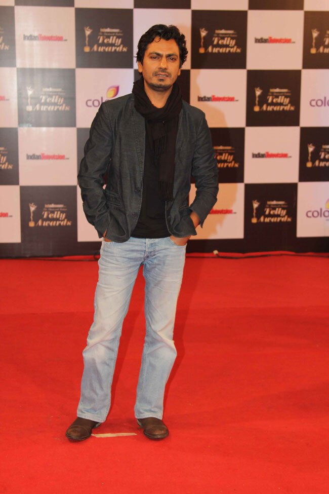 टेली अवॉर्ड्स: TV वाले भी आए, फिल्म वाले भी आए