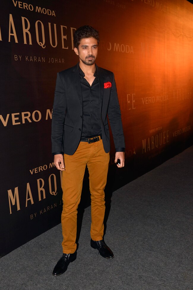 हुस्न की मलिकाओं ने लूट ली करन जौहर की शाम