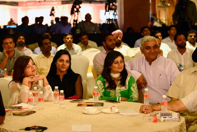 हरियाणा के चुनाव पर लगी आजतक की पंचायत