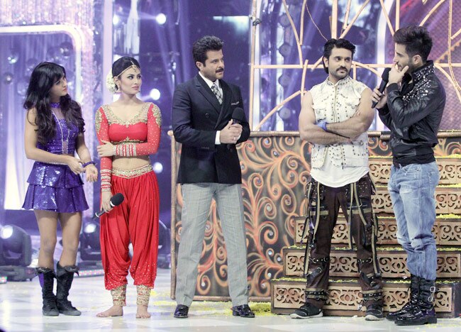 'झलक दिखला जा-7' के सेट पर अनिल-माधुरी ने फरमाया इश्क