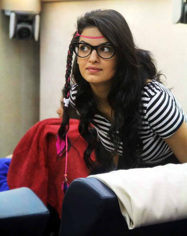 बिग बॉस के घर से बाहर हुईं 'ग्लैमर गर्ल' नताशा