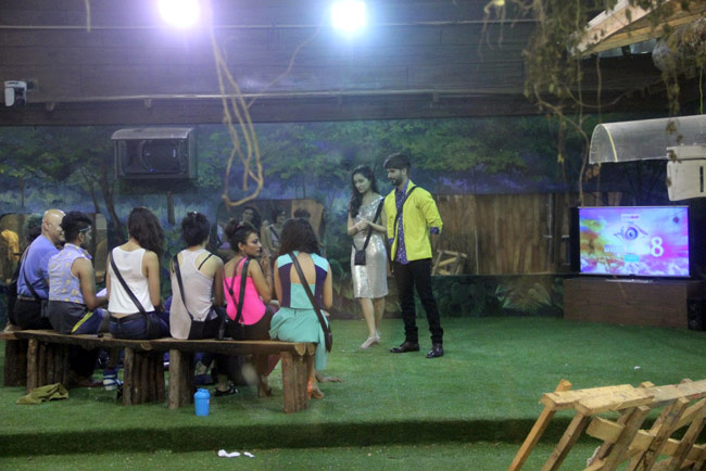 शाहिद और श्रद्धा पहुंचे बिग बॉस के घर, हुई जमकर मस्ती