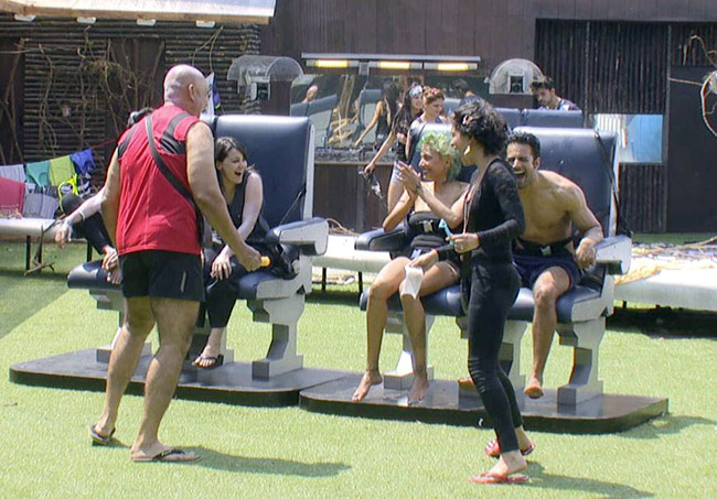 Bigg Boss 8: लग्‍जरी घर में घुसने के लिए छिड़ी जंग