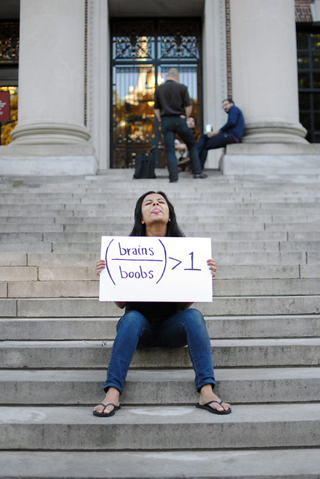 'स्कर्ट ऊंची नहीं, आपकी सोच नीची है'