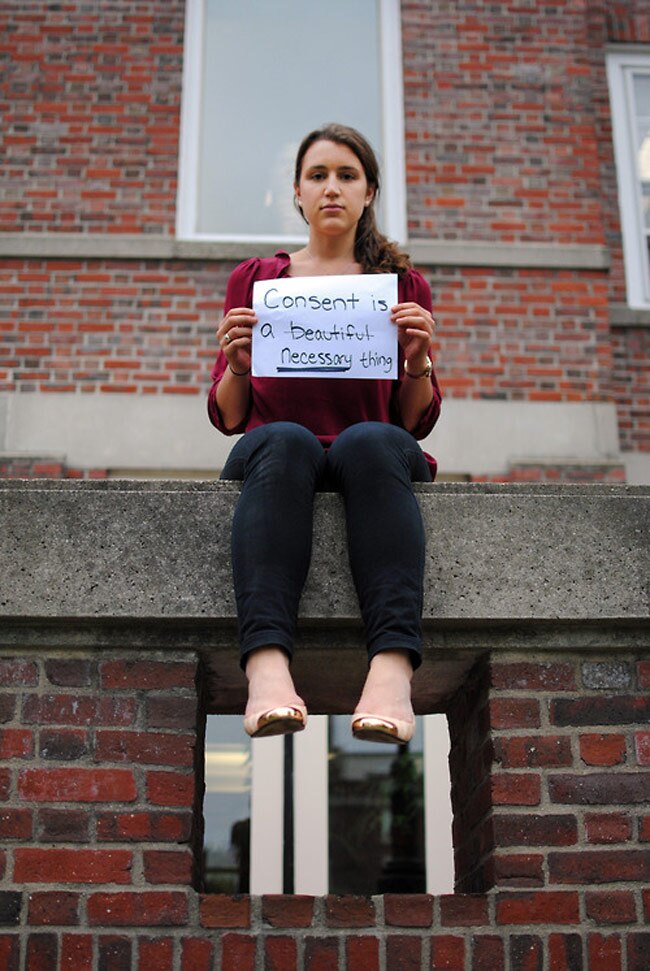 'स्कर्ट ऊंची नहीं, आपकी सोच नीची है'