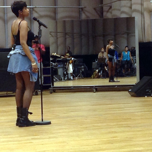 Happy BirthDay जेनिफर हडसन