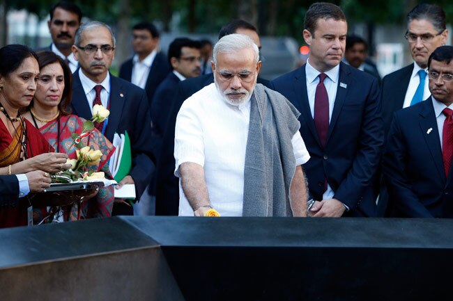 नरेंद्र मोदी ने 9/11 में मारे गए लोगों को श्रद्धांजलि दी