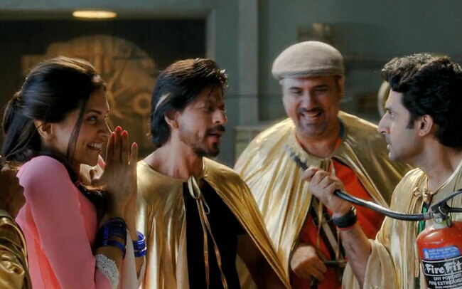 दीपिका और शाहरुख के इश्क ने वाकई में लगा दी 'आग'