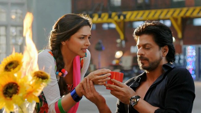 दीपिका और शाहरुख के इश्क ने वाकई में लगा दी 'आग'