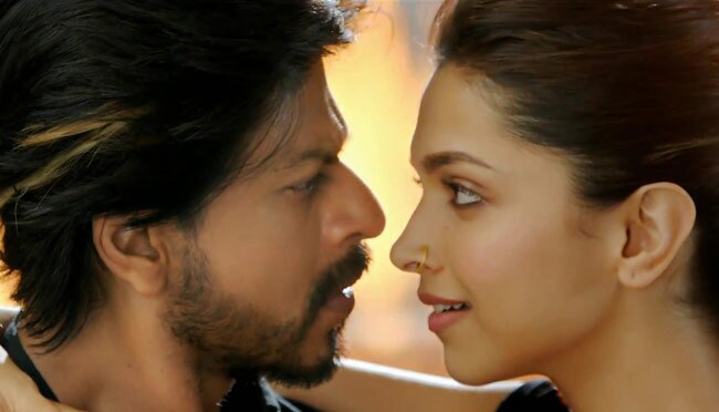दीपिका और शाहरुख के इश्क ने वाकई में लगा दी 'आग'